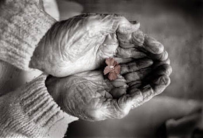“Mãos Marcadas” – já fez esta oração hoje? Recomendamos