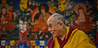 Dalai Lama: Precisamos de uma educação do coração