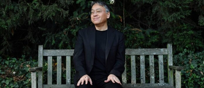 Kazuo Ishiguro leva o Nobel de Literatura de 2017