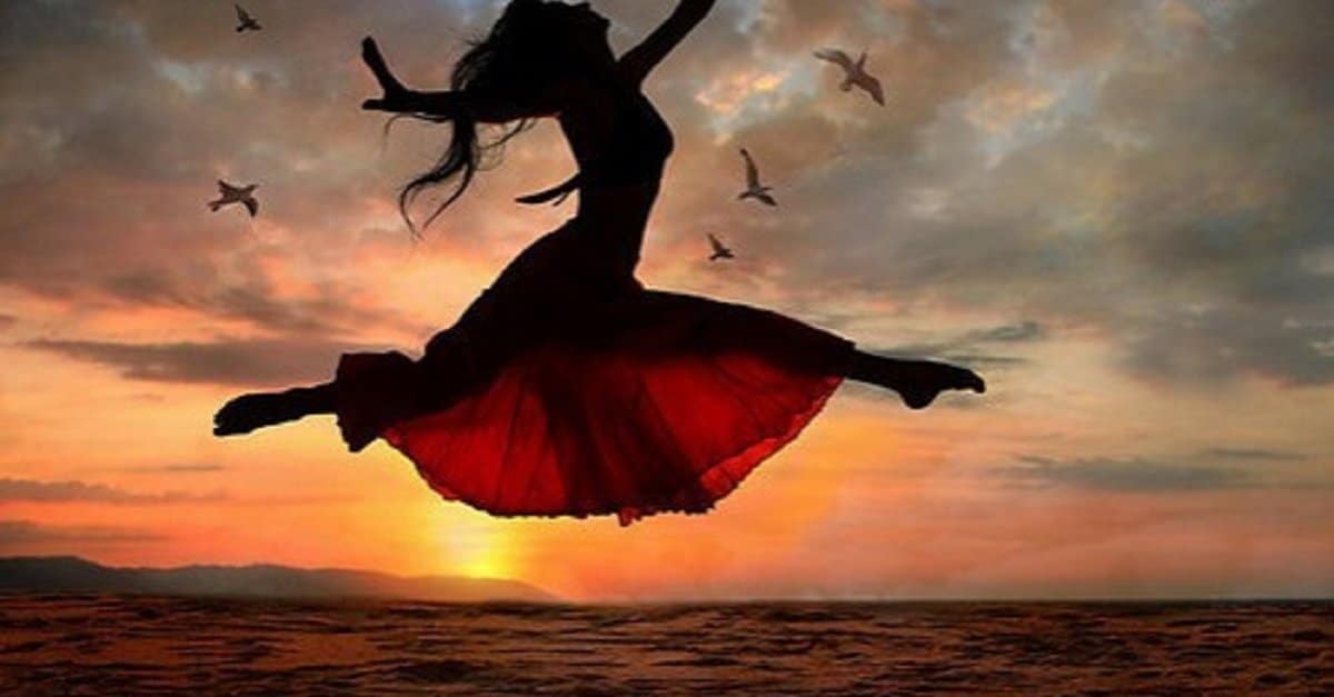 Blog-foto-mulher-salto-liberdade