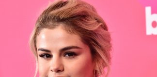 Selena Gomez faz desabafo tocante sobre depressão e ansiedade