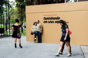 agrandeartedeserfeliz.com - Museu da Empatia chega ao Brasil para ensinar a se colocar no lugar do outro