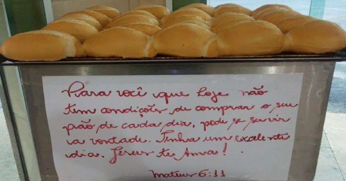 Padaria do Português dá pão de graça a pessoas necessitadas e viraliza