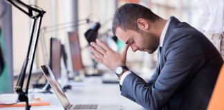 Ambiente hostil no trabalho pode comprometer sua saúde mental, causar ansiedade e depressão