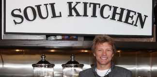 Restaurante de Bon Jovi oferece refeição grátis a trabalhadores sem salário nos EUA