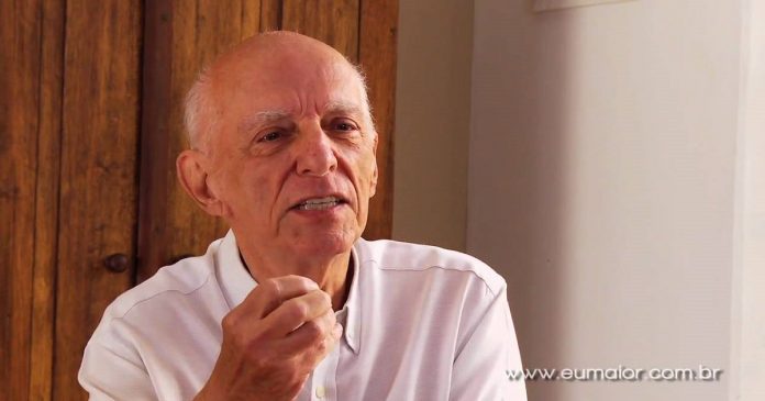 “Há adulto que tortura criança e chama de educação”- Rubem Alves