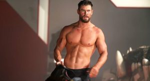 agrandeartedeserfeliz.com - Chris Hemsworth, está oferecendo sessões de treino gratuitos durante a quarentena