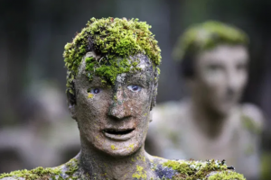 agrandeartedeserfeliz.com - Por 50 anos, artista criou jardim de esculturas escondido nas florestas finlandesas