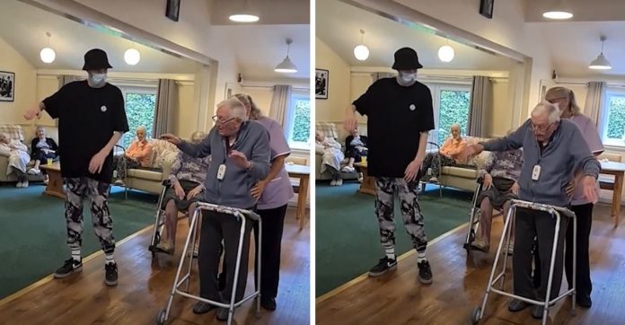 Jovem com autismo ensina idoso centenário a dançar ‘street dance’ em vídeo fofo; assista
