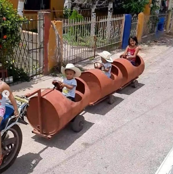 agrandeartedeserfeliz.com - Papai mexicano cria "trenzinho" com tambores para divertir os filhos