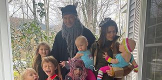 Alec Baldwin é criticado por celebrar o Halloween após tragédia: ‘Impróprio e de mau gosto’