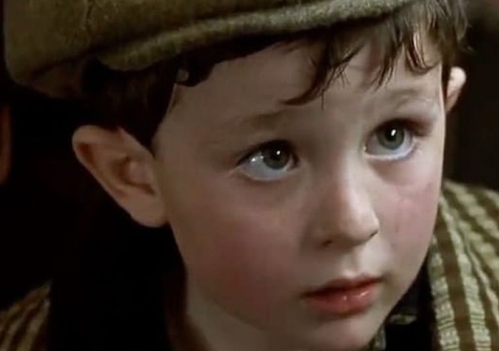 agrandeartedeserfeliz.com - Ator mirim de Titanic recebe cheques de R$ 1750 mesmo após 25 anos desde o lançamento do filme