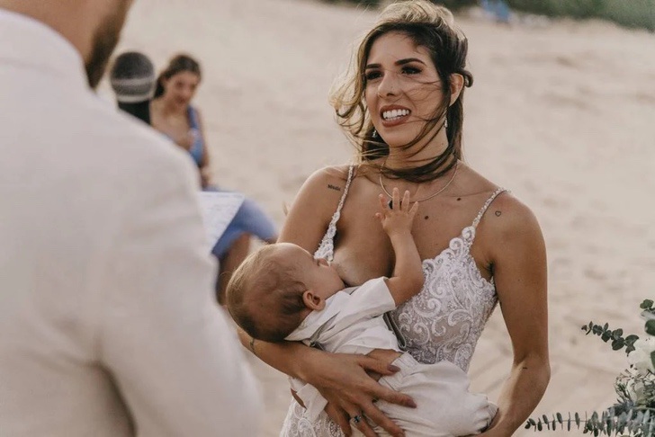 agrandeartedeserfeliz.com - Mãe amamenta seu bebê durante casamento enquanto diz 'sim' ao futuro marido [VIDEO]