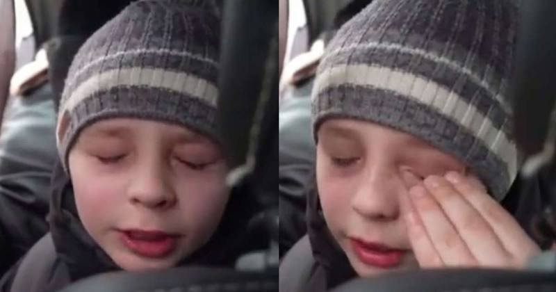agrandeartedeserfeliz.com - “Deixamos o papai em Kiev para ele ajudar o Exército”, diz menino ucraniano em vídeo viral