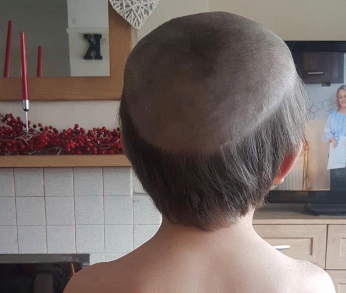 agrandeartedeserfeliz.com - Menino de 5 anos conquista web ao pedir corte de cabelo "igual do avô"