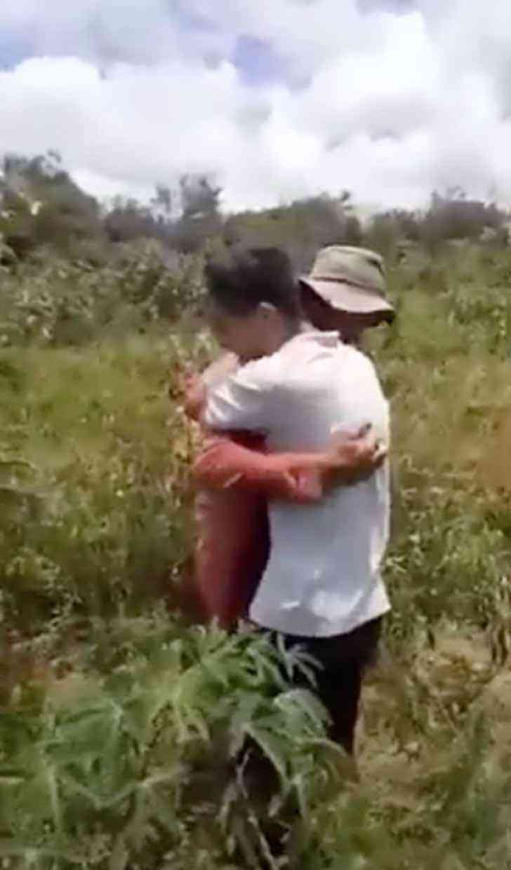 agrandeartedeserfeliz.com - "Orgulhoso de você": Jovem grava momento em que conta ao pai agricultor que passou em medicina [VIDEO]