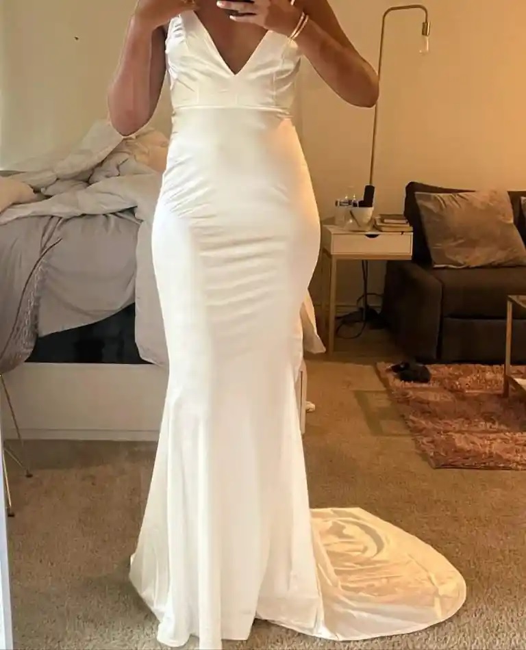 agrandeartedeserfeliz.com - Noiva surpreende em casamento com vestido de noiva de apenas R$ 150: 'Gastar tanto pra quê?'