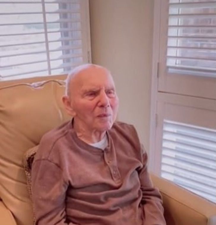 agrandeartedeserfeliz.com - Vovô com Alzheimer que passou meses em silêncio conhece a neta e diz "Eu Te Amo" [VIDEO]