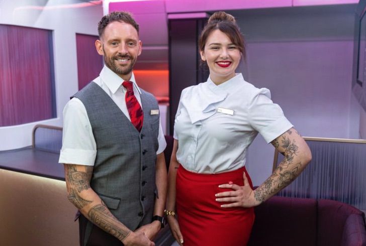 agrandeartedeserfeliz.com - Companhia aérea vai aceitar comissários de bordo com piercings e tatuagens: "O estilo de cada um será respeitado"