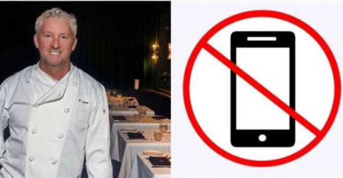 Restaurante proíbe uso de celular para estimular ‘boas conversas’ entre seus clientes