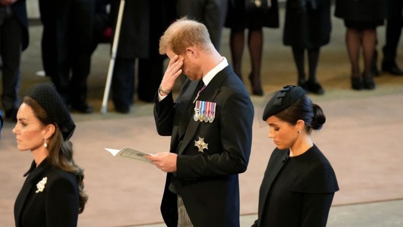 agrandeartedeserfeliz.com - Funeral da Rainha: Harry vai às lágrimas ao se despedir da avó - veja fotos