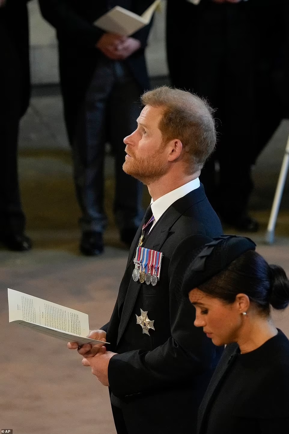 agrandeartedeserfeliz.com - Funeral da Rainha: Harry vai às lágrimas ao se despedir da avó - veja fotos