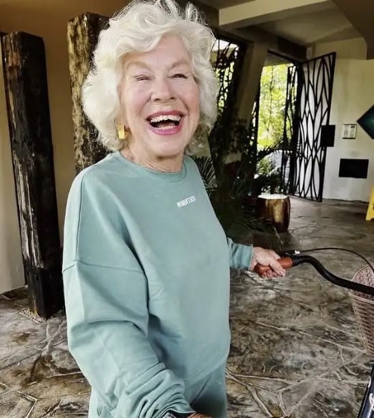 agrandeartedeserfeliz.com - Aos 76 anos, mulher revoluciona rotina, perde 60 kg e se torna influenciadora fitness [VIDEO]